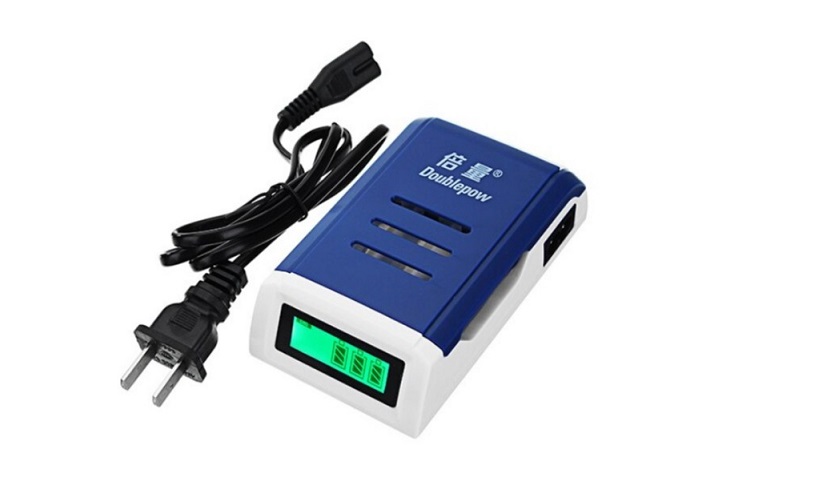 Sạc Pin Doublepow 4